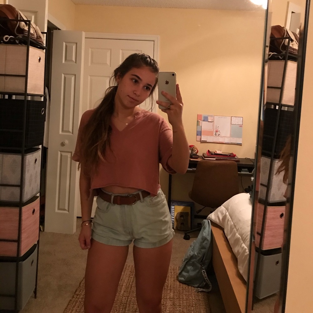 baggy tshirt